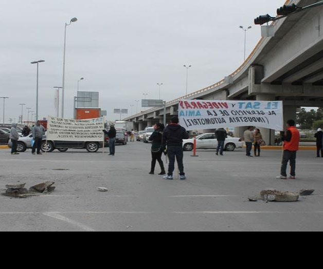 Se preparan ante elbloqueo de puentes Se preparan ante elbloqueo de puentes