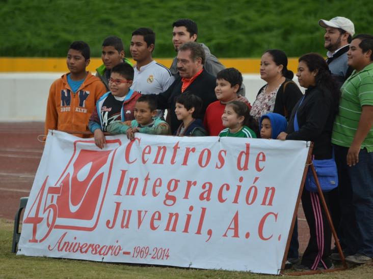 TAMBIÉN JUGARÁN FUERA DE CANCHA TAMBIÉN JUGARÁN FUERA DE CANCHA