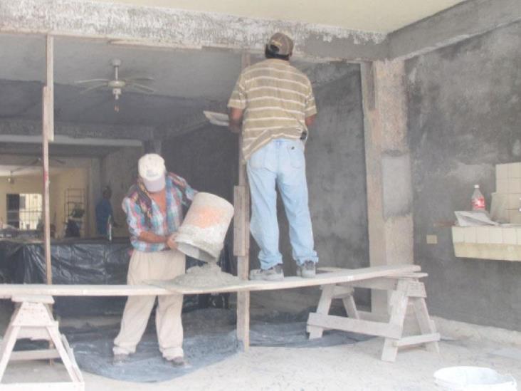 Construyen en la ‘cuesta’ Construyen en la ‘cuesta’