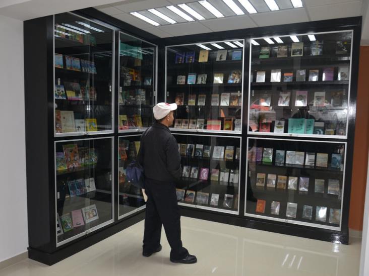 Buscan dar vida a ‘Kiosco literario’ Buscan dar vida a ‘Kiosco literario’