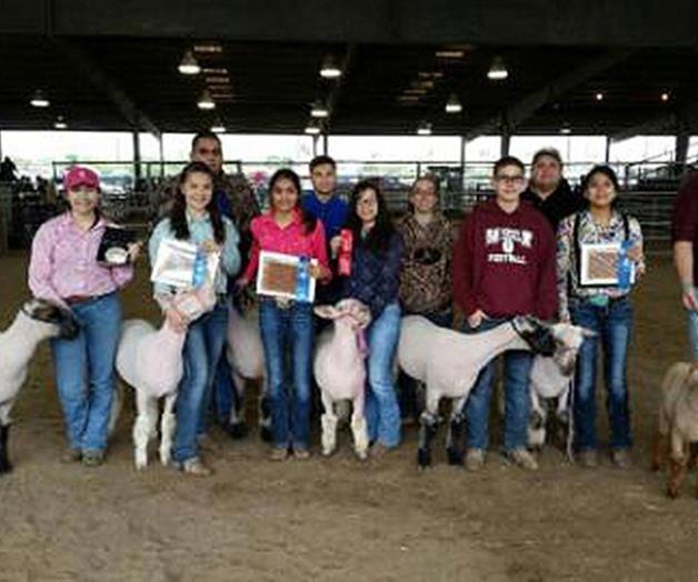 Demuestran su talentoalumnos agricultores