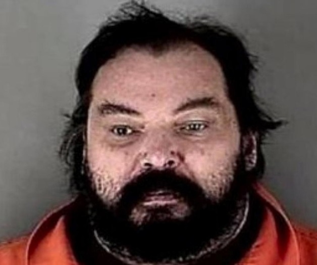 Acusan a hombre de llevar a su madre muerta al banco para poder retirar dinero Acusan a hombre de llevar a su madre muerta al banco para poder retirar dinero