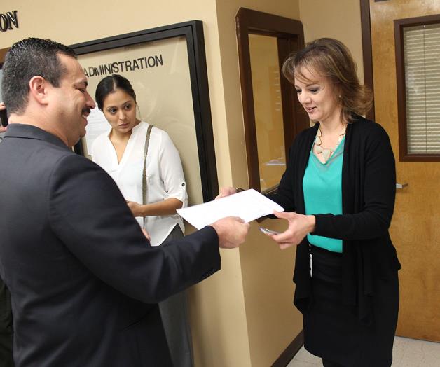 Se registra candidato a alcaldía de Pharr Se registra candidato a alcaldía de Pharr