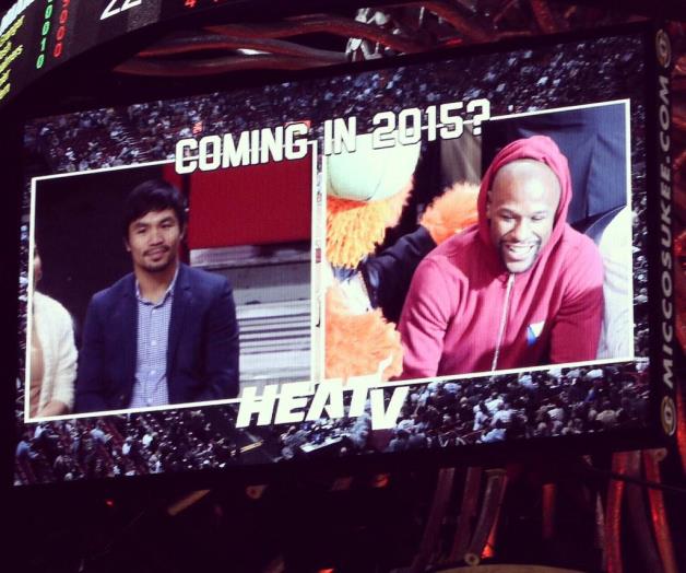 Manny Pacquiao y Floyd Mayweather frente a frente en un juego de la NBA