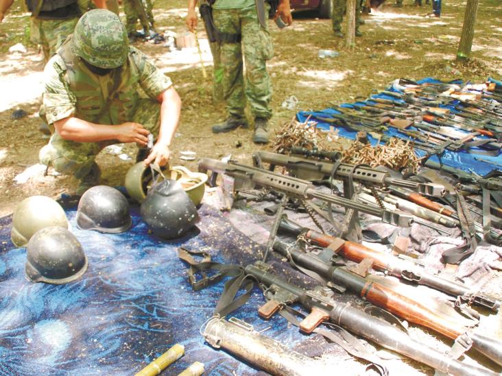 Decomisan drogas y arsenal en operativos Decomisan drogas y arsenal en operativos