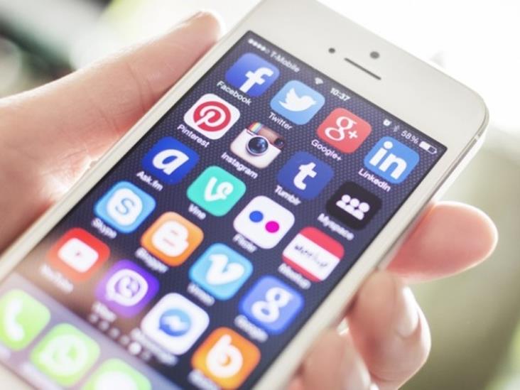 Facebook va en picada, lo de hoy es Pinterest y Tumblr Facebook va en picada, lo de hoy es Pinterest y Tumblr