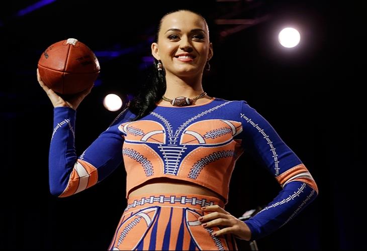 Katy Perry muestra sus balones para el Super Bowl Katy Perry muestra sus balones para el Super Bowl