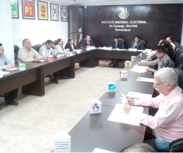 Roban cámara perros en INE Roban cámara perros en INE