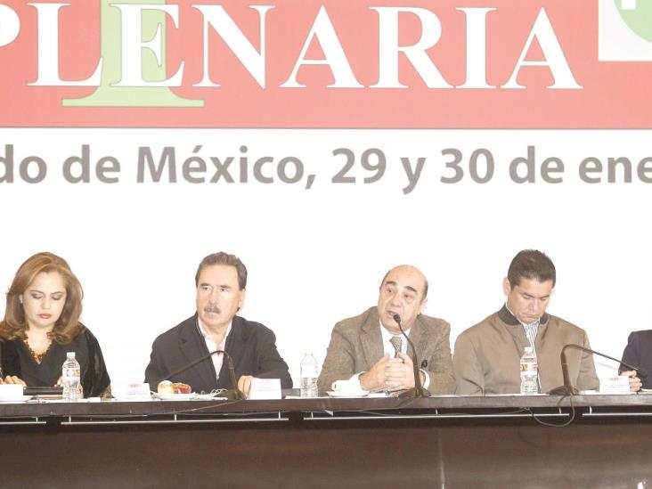 Padres de normalistas también son víctimas, asegura Murillo Padres de normalistas también son víctimas, asegura Murillo
