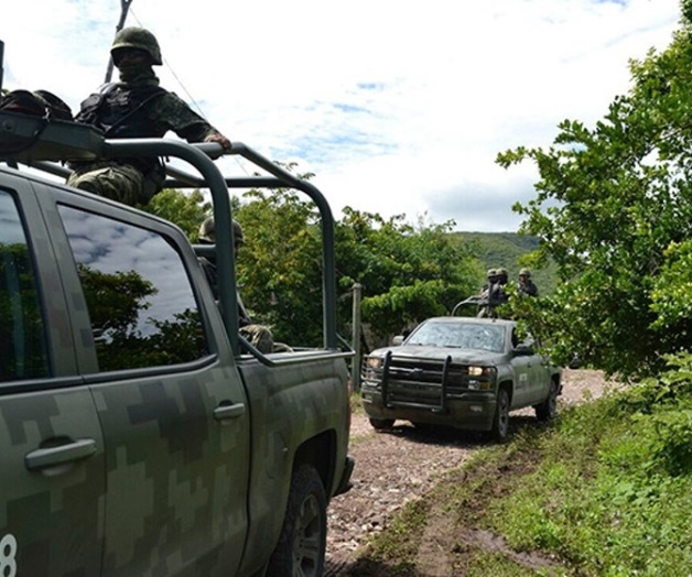 Comunitarios arriban a Chilpancingo; Ejército les pide retirarse Comunitarios arriban a Chilpancingo; Ejército les pide retirarse