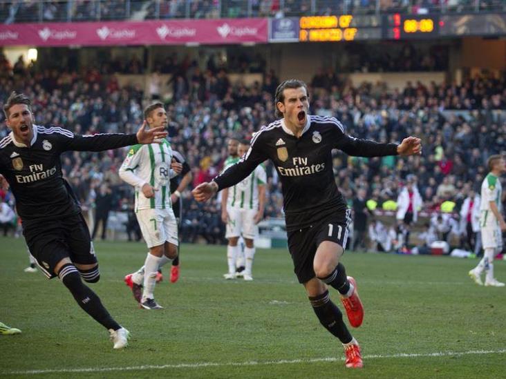Madrid golea sin CR7; Chicharito ve actividad y Vela se lesiona Madrid golea sin CR7; Chicharito ve actividad y Vela se lesiona