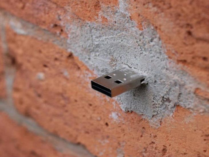 DeadDrops, USB’s esparcidas en todo el mundo para compartir DeadDrops, USB’s esparcidas en todo el mundo para compartir