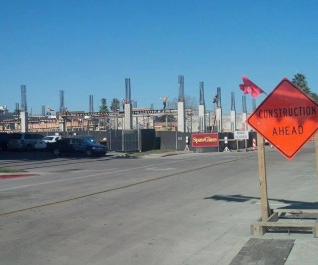 Avanza primera etapa de trabajos de estacionamiento Avanza primera etapa de trabajos de estacionamiento