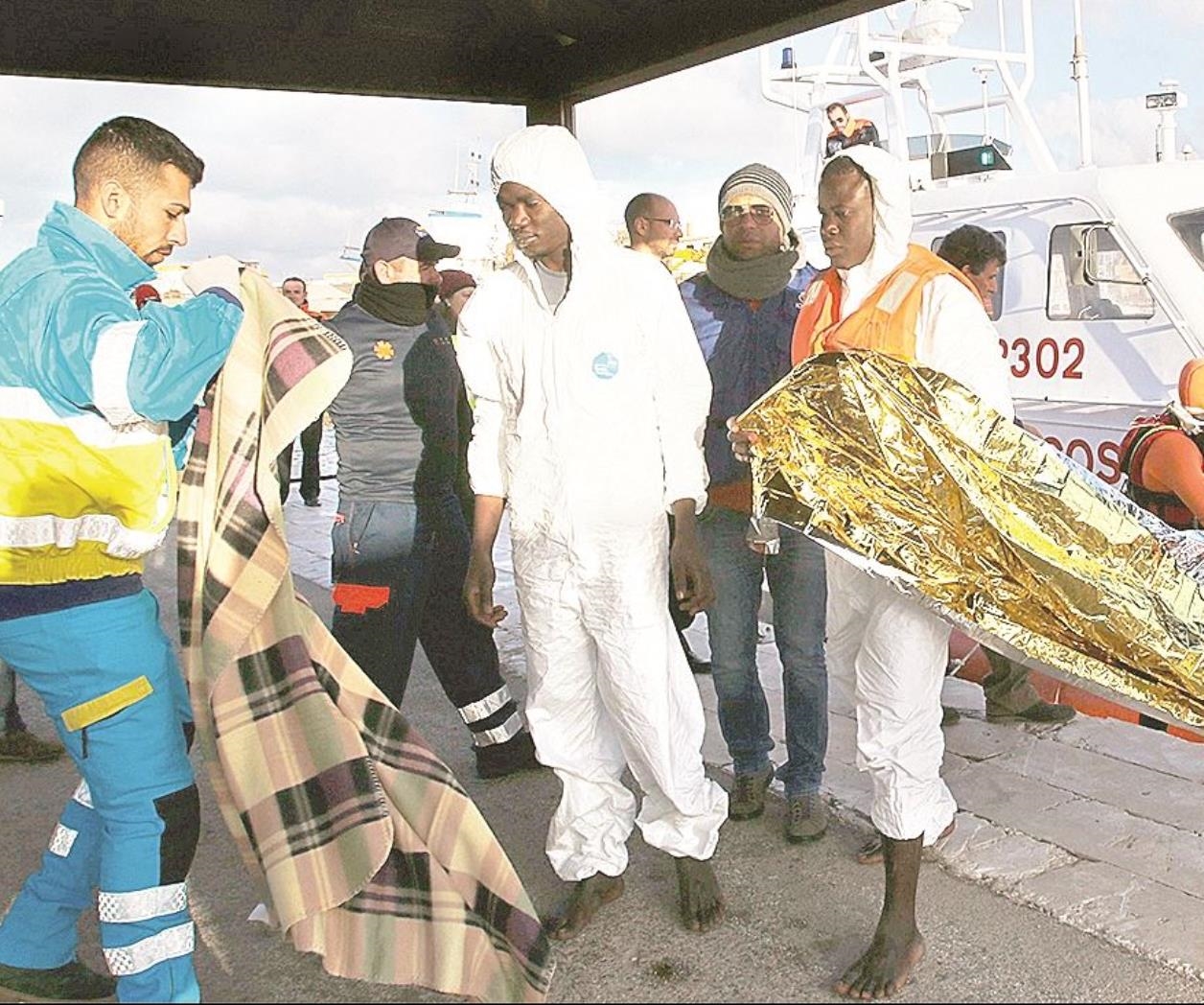300 muertos por naufragio 300 muertos por naufragio