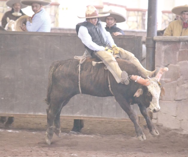 LA PRIMERA CHARREADA