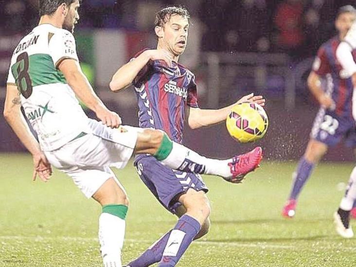 Elche triunfa sobre el Eibar Elche triunfa sobre el Eibar