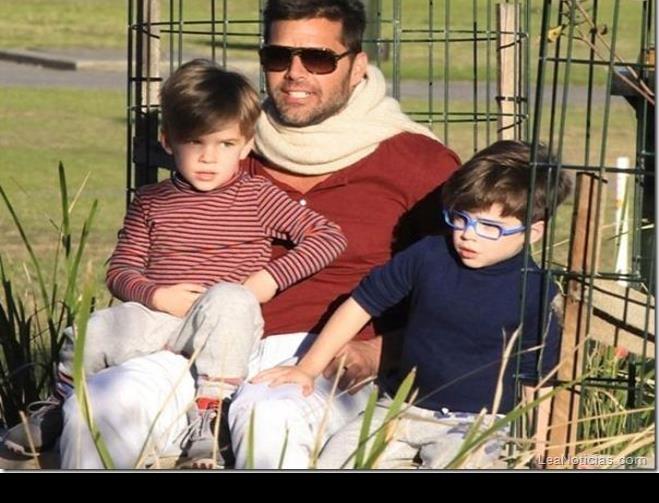 Ricky Martin habla de todo con sus hijos Ricky Martin habla de todo con sus hijos