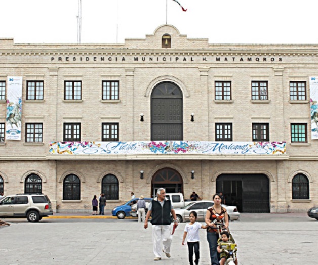 Suman 3 dependenciasque no tienen titulares