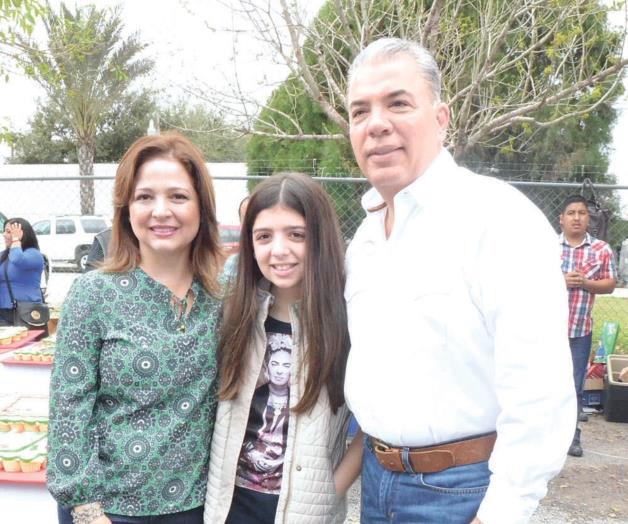 Festejan cumpleaños dePEPE ELÍAS LEAL Festejan cumpleaños dePEPE ELÍAS LEAL