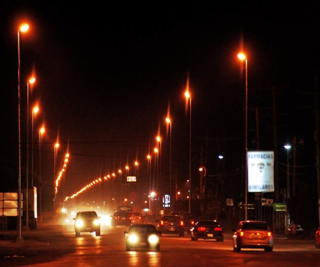 Beneficia a los obrerosiluminación de carretera