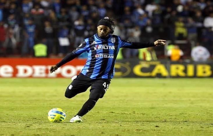 Vienen los Gallos sin Ronaldinho Vienen los Gallos sin Ronaldinho