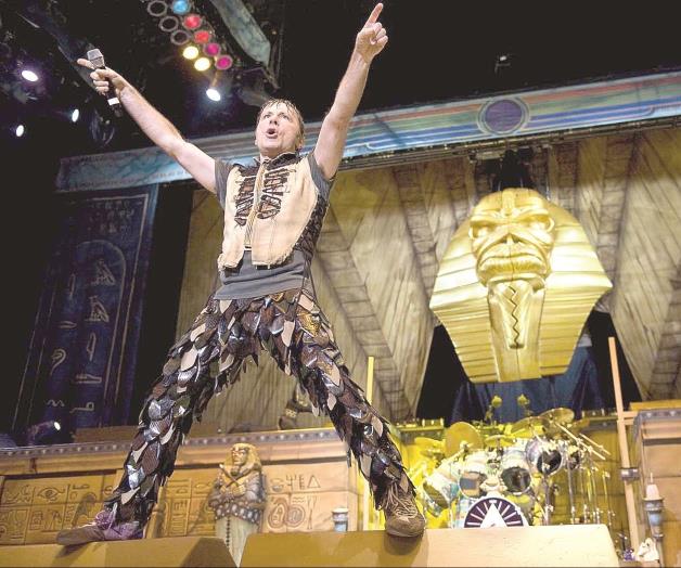 Padece cáncer de lengua