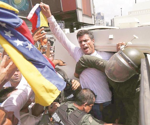 ‘Lo mejor que puede hacer Maduro es renunciar’: Leopoldo López