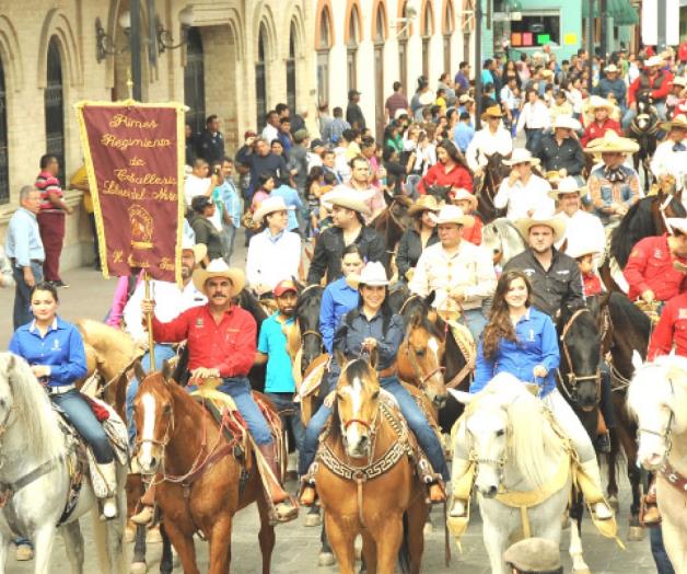 Invitan a Fiestas Mexicanas Invitan a Fiestas Mexicanas