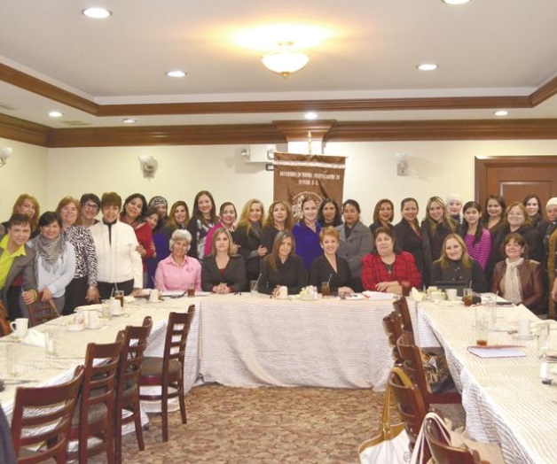 Tienen concurrida reunión