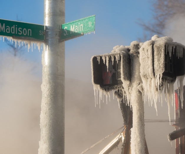 Onda gélida lleva termómetros a niveles históricos Onda gélida lleva termómetros a niveles históricos