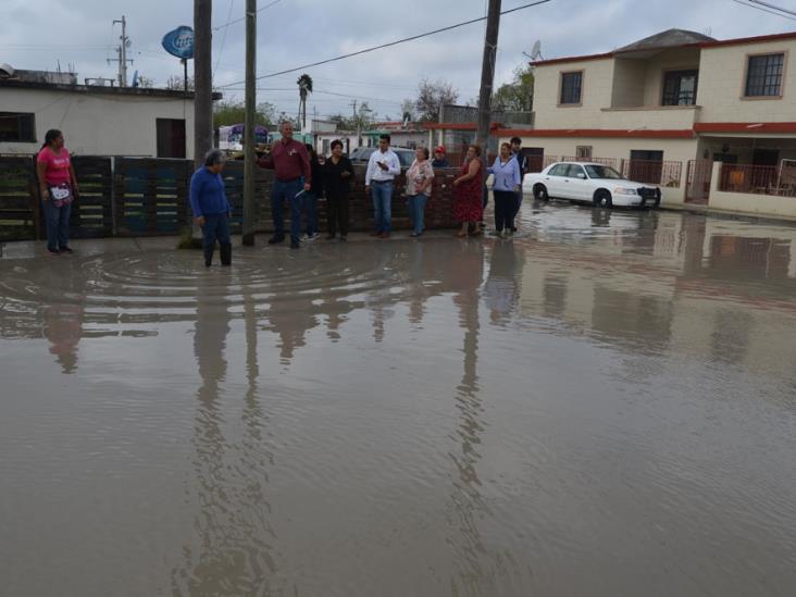Bombas de Comapa a vecinospara que drenen aguas negras Bombas de Comapa a vecinospara que drenen aguas negras