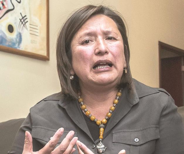 Xóchitl Gálvez renuncia  a precandidatura del PAN