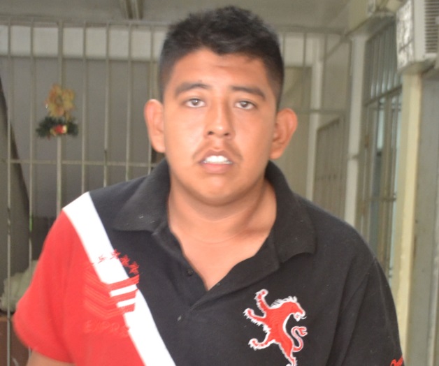 Capturan a ladrónafuera de iglesia