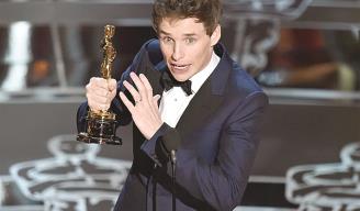 ACTOR. Eddie Redmayne(La Teoría del Todo).