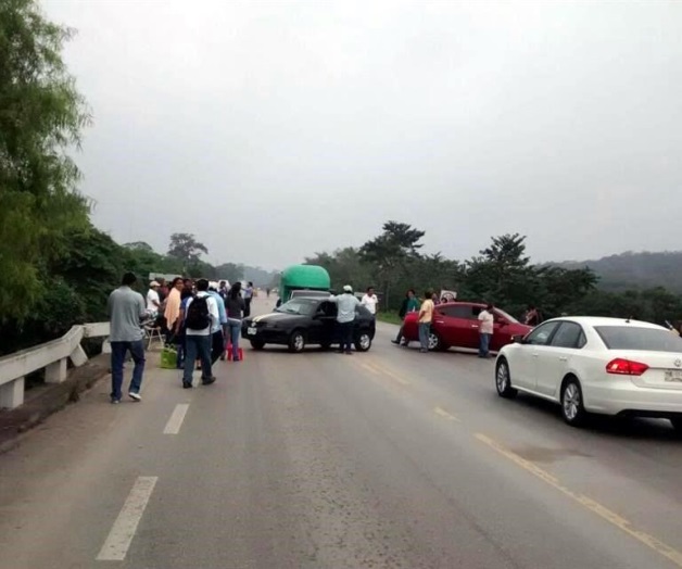 Pide CNTE plazas... ahora para hijos