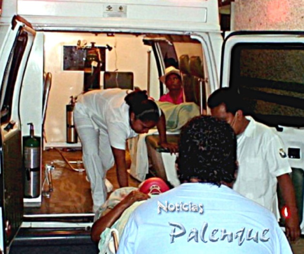 Arrollan a mujerfrente a vivienda