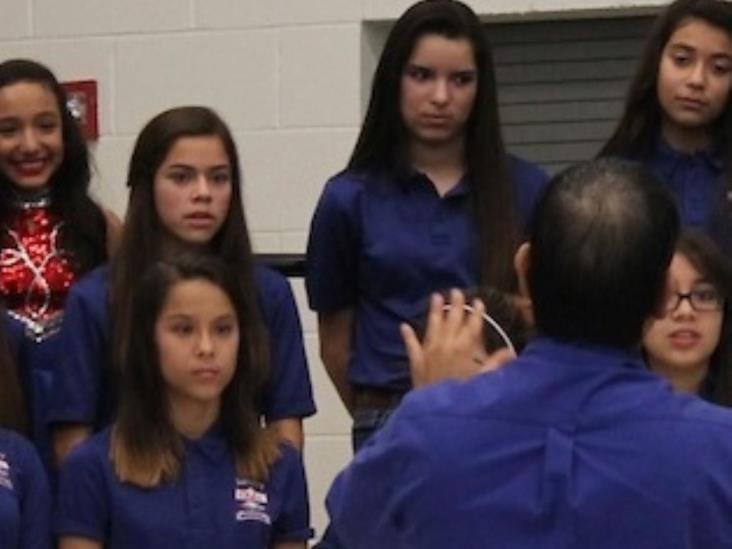 Estudiantes de inglésno son bien atendidos Estudiantes de inglésno son bien atendidos