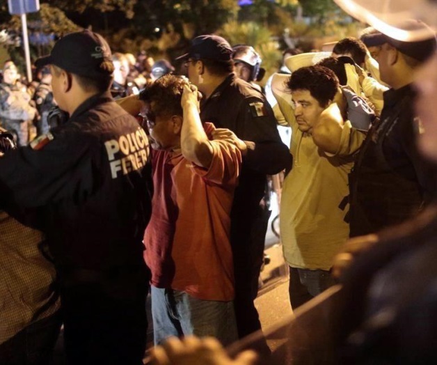 Reportan un muerto tras desalojo de PF Reportan un muerto tras desalojo de PF