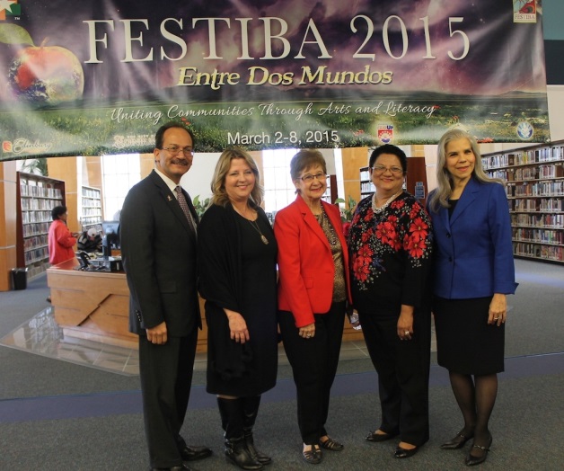 Dan banderazo a FESTIBA 2015