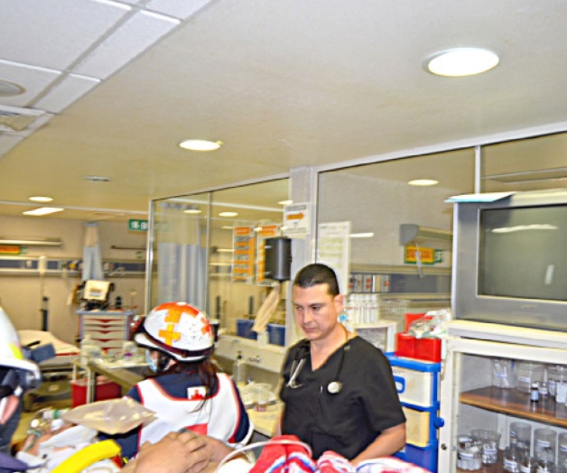 Le da garrotazos el dueño de bar