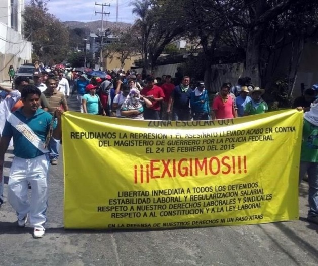 Protesta Ceteg en PF en Chilpancingo
