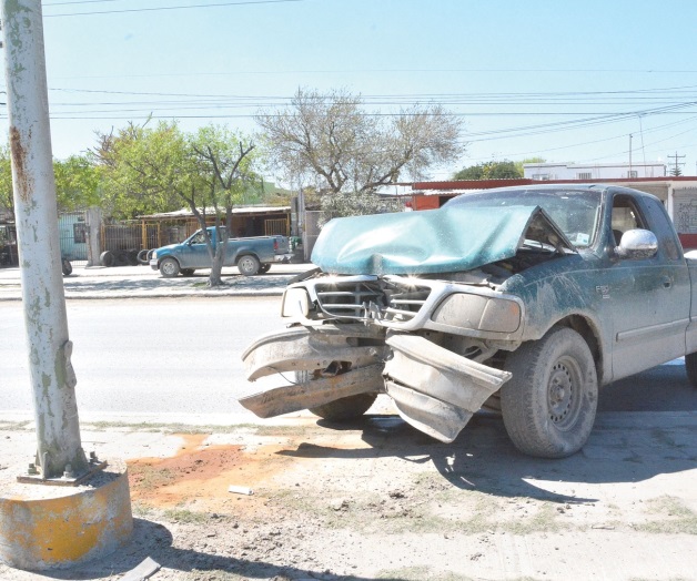 La ‘estampan’ contra mercurial y escapan La ‘estampan’ contra mercurial y escapan