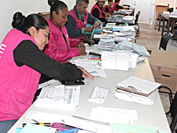 ‘Riquillos’ renuentesa participar de funcionariosde casilla ‘Riquillos’ renuentesa participar de funcionariosde casilla