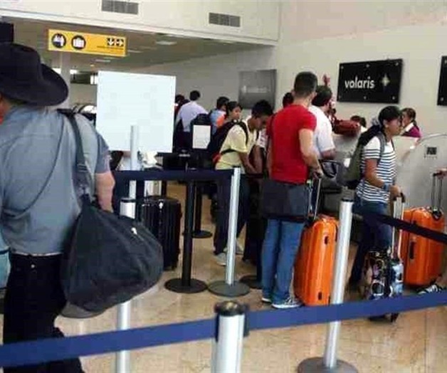 Reabren aeropuerto de Puebla