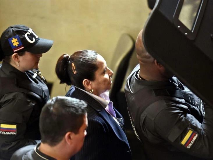Condenan a 2 ex funcionarios de Colombia Condenan a 2 ex funcionarios de Colombia