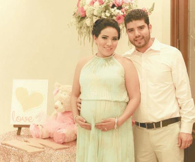 ¡A unos días de ser MAMÁ! ¡A unos días de ser MAMÁ!