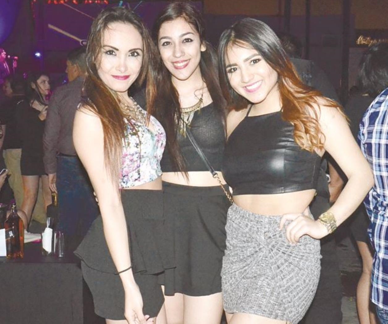 NOCHES de diversión en el Valle NOCHES de diversión en el Valle