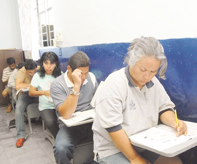 Busca ITEA abatir analfabetización Busca ITEA abatir analfabetización