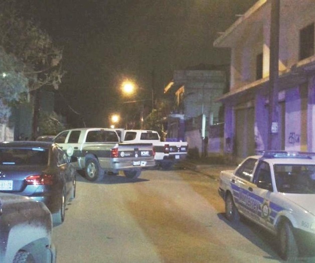 Ejecutan a mujer y dos jóvenes en Monterrey