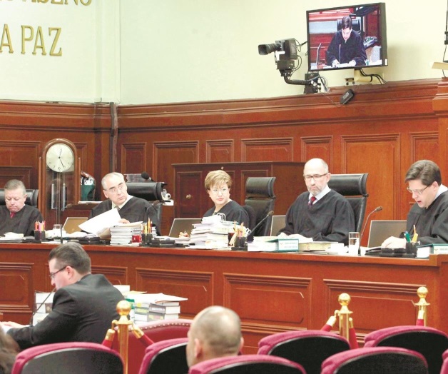 Avala la Cortecastigo a SNTE Avala la Cortecastigo a SNTE